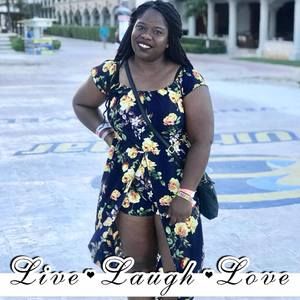 Meet your Posher, Renee